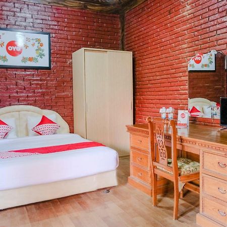 โอโย 774 วิลลา 007 เซงกาลิง Hotel มะลัง ภายนอก รูปภาพ