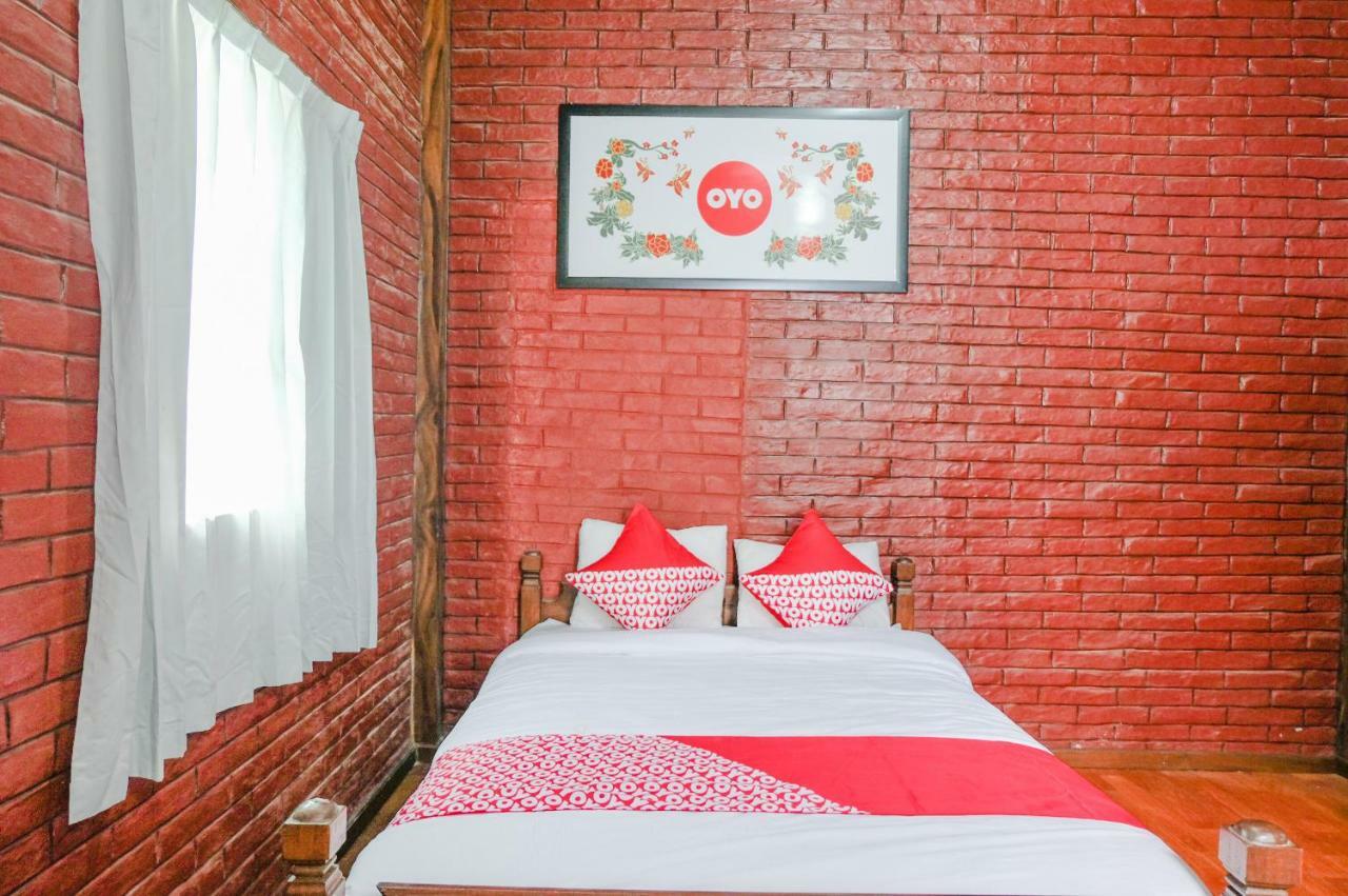 โอโย 774 วิลลา 007 เซงกาลิง Hotel มะลัง ภายนอก รูปภาพ